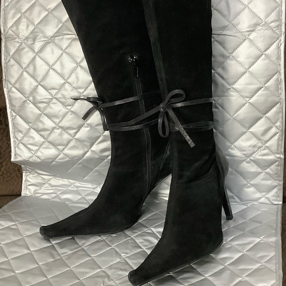 Charles David Black suede Heeled Boots, Size 7.5 - Picture 8 of 14